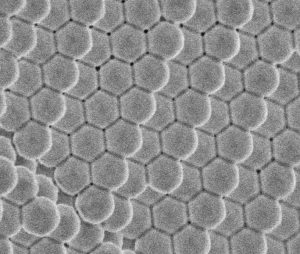 sem-photonic-crystal