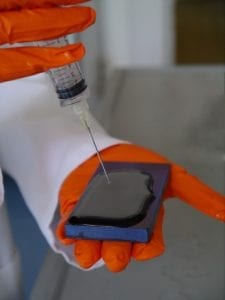 hydrogel-coated-titanium-for-implants