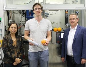 Plastic made from orange peel and CO2