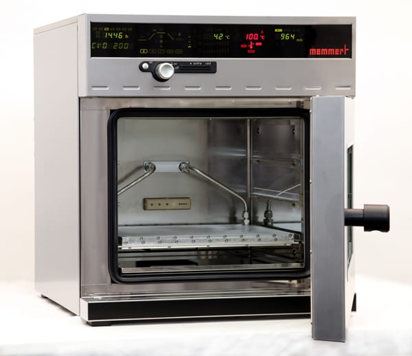 First Cooled Vacuum Oven