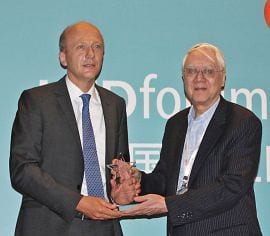 AIXTRON wins LEDinside Aurora Award 2012