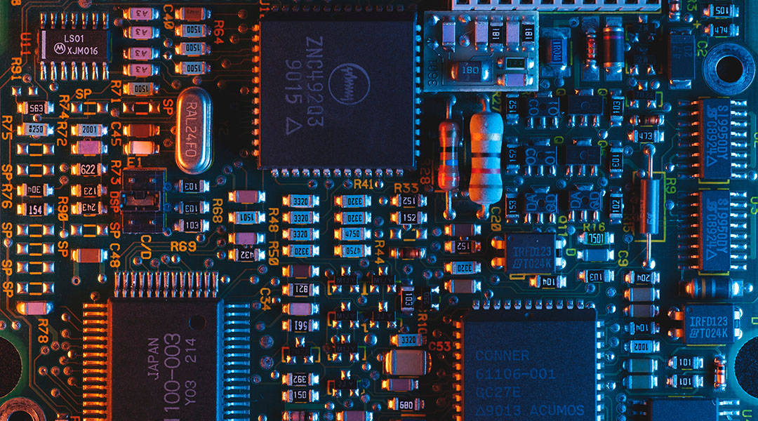 A closer look at the functional properties of ferroelectric capacitors