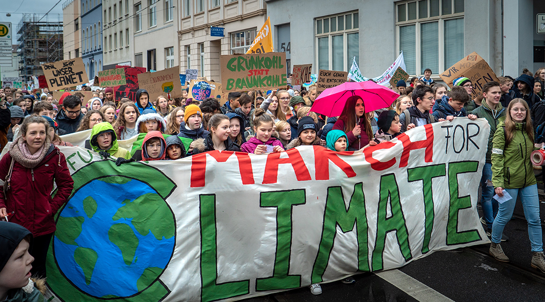 school aged children march for climate change
