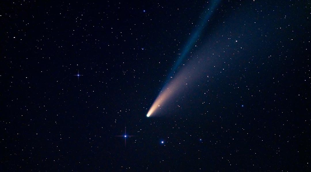 Largest known comet from Oort Cloud captured by Hubble