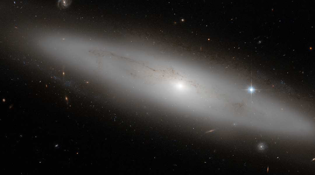 Image of a lenticular galaxy
