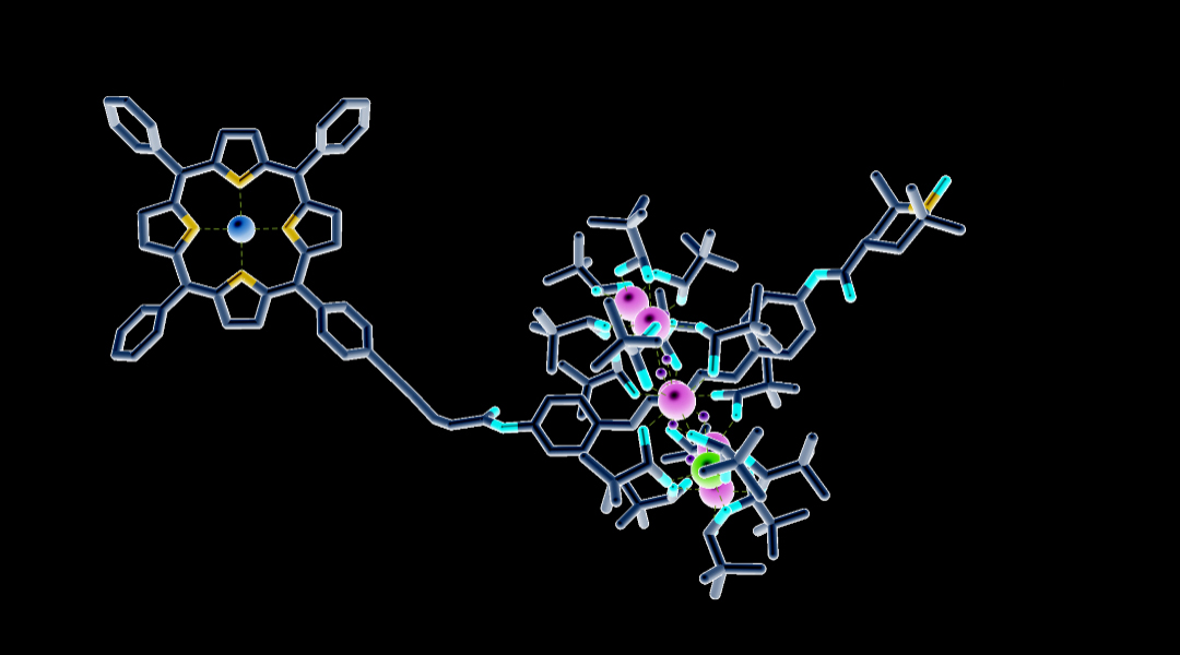 A molecular complex that contains three distinct qubits.