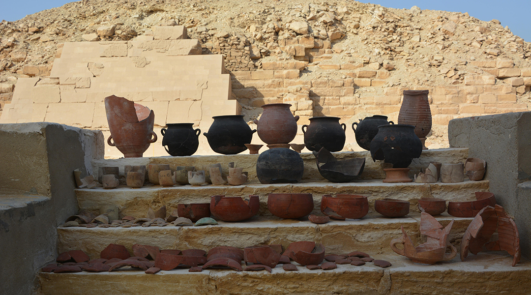 Vessels recovered from an embalming workshop