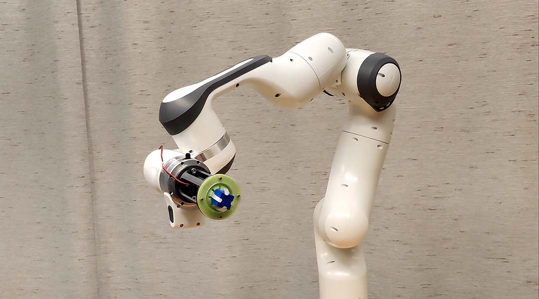 Snapping metacaps propel soft robot design