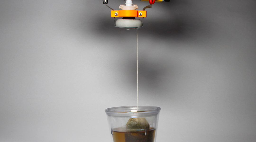 This soft robotic gripper can screw in your light bulbs for you