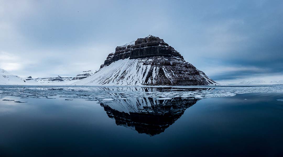 The rapid warming of Svalbard is triggering a positive feedback loop