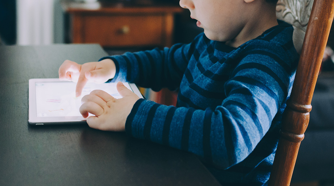 New study reveals surprising impact of screen time on the developing brain