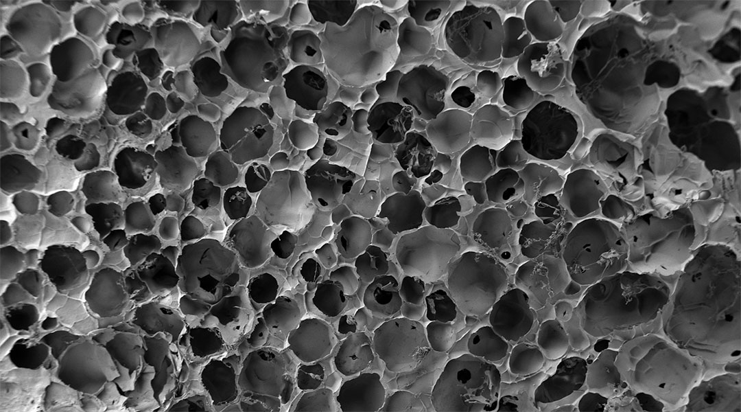 A porous, surgical sealant that mimics lung tissue.