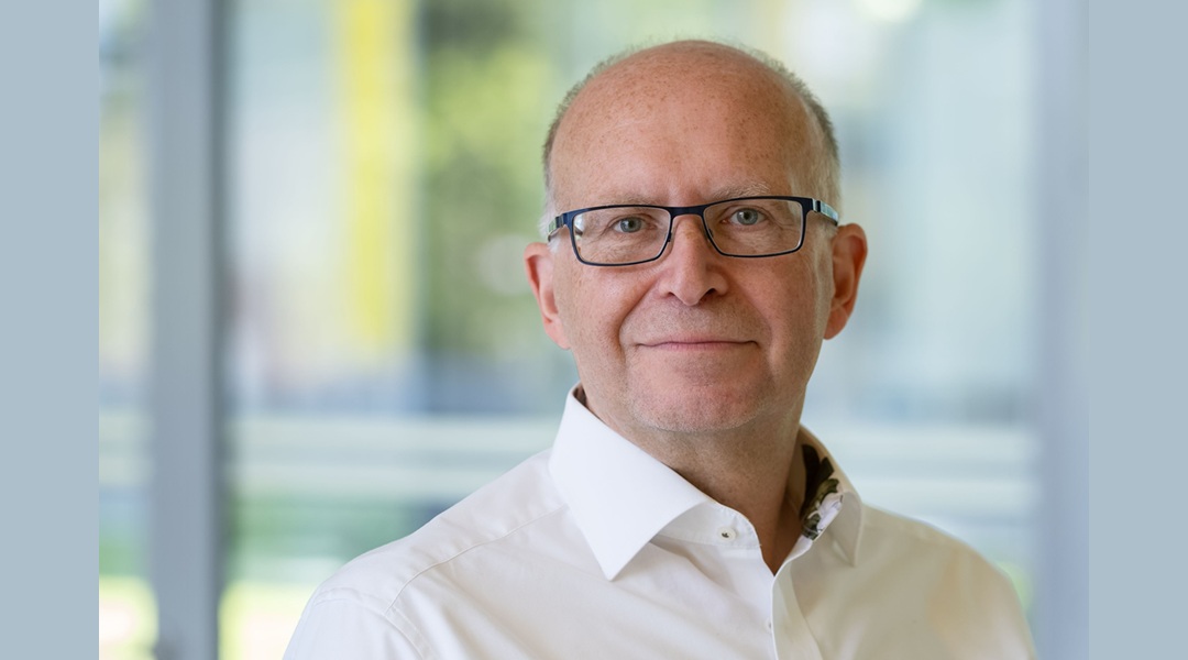 Janek_Juergen_Photo1-crop Photo of Professor Jürgen Janek